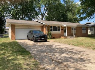 3359 E Seminole St, Springfield, MO 65804