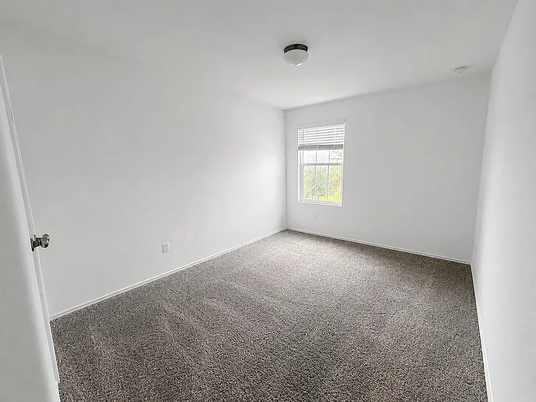 8109 Copper Prairie Bnd — Photo 9
