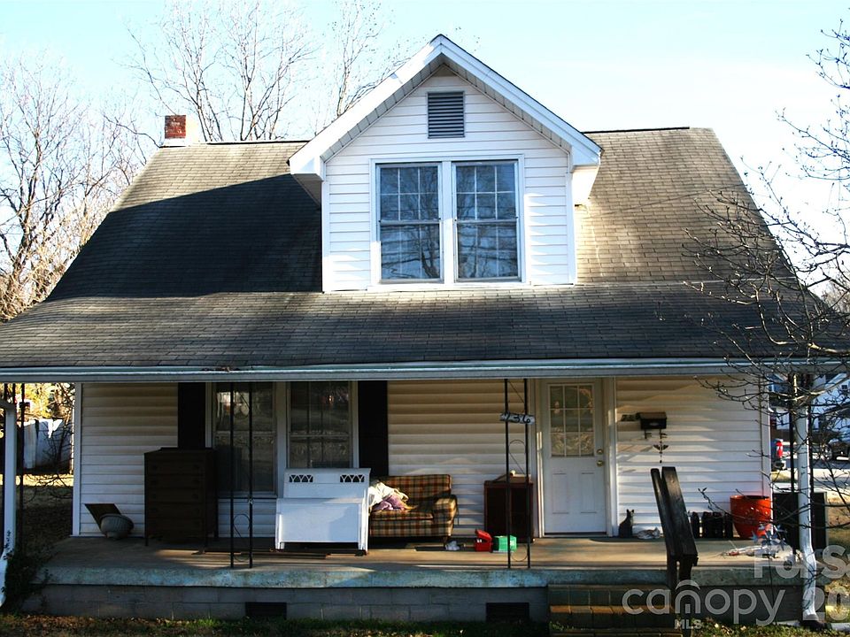 1st image of 736 S Main St