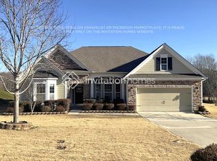 121 Ridgemont Ln, Statesville, NC 28677