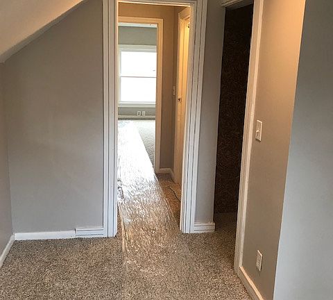5th image of 613 Lombardy Dr