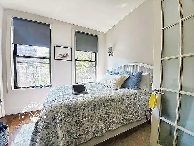 137 Manhattan Ave #3B — Photo 6