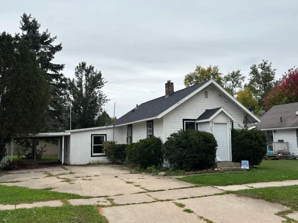 703 E Lafayette St, Sturgis, MI 49091