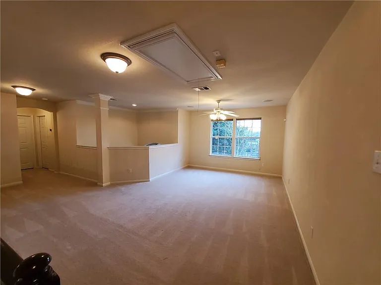 4310 Reynosa Dr — Photo 12