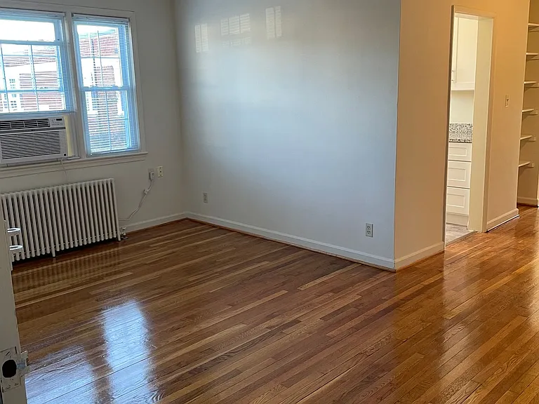 Lee Albemarle Apartments — Photo 20