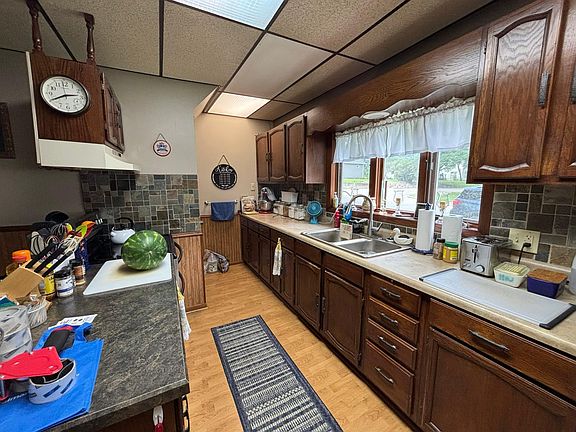 4th image of 601 Harrison Ave