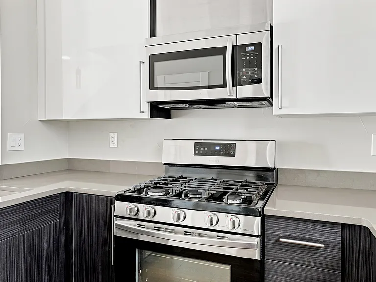 3832 Jason St #5A — Photo 17