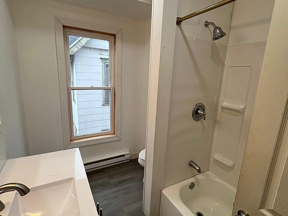 5th image of 333 Brandon Ave #2