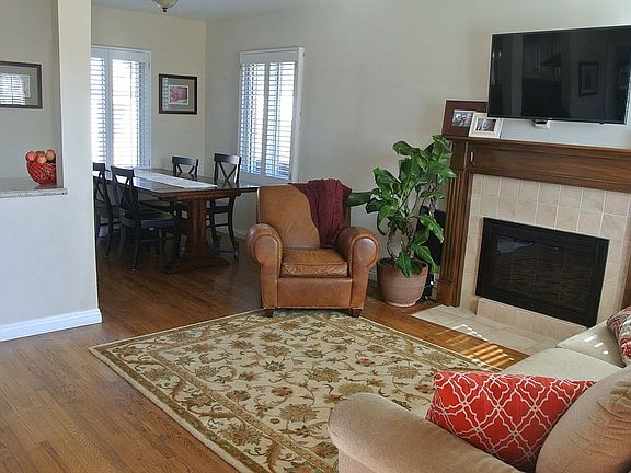 Main R.  Living Area Pic #2