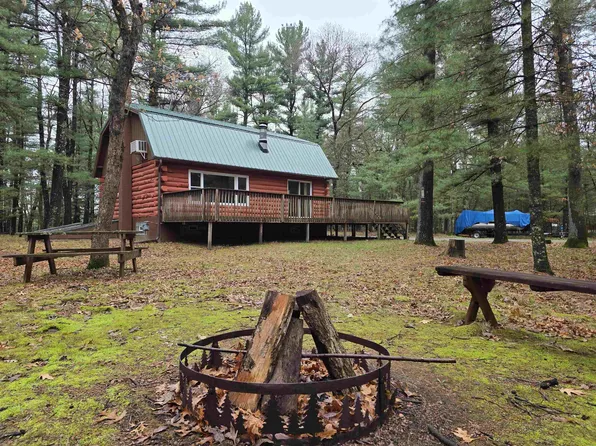 N3809 Deer Path, Hancock, WI 54943
