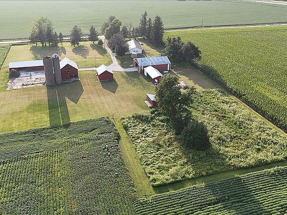 3rd image of 2797 Taylor Rd