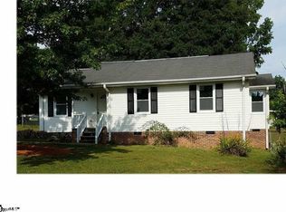 503 Garrett St, Fountain Inn, SC 29644