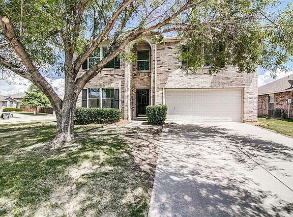 3rd image of 710 Claiborn Ln