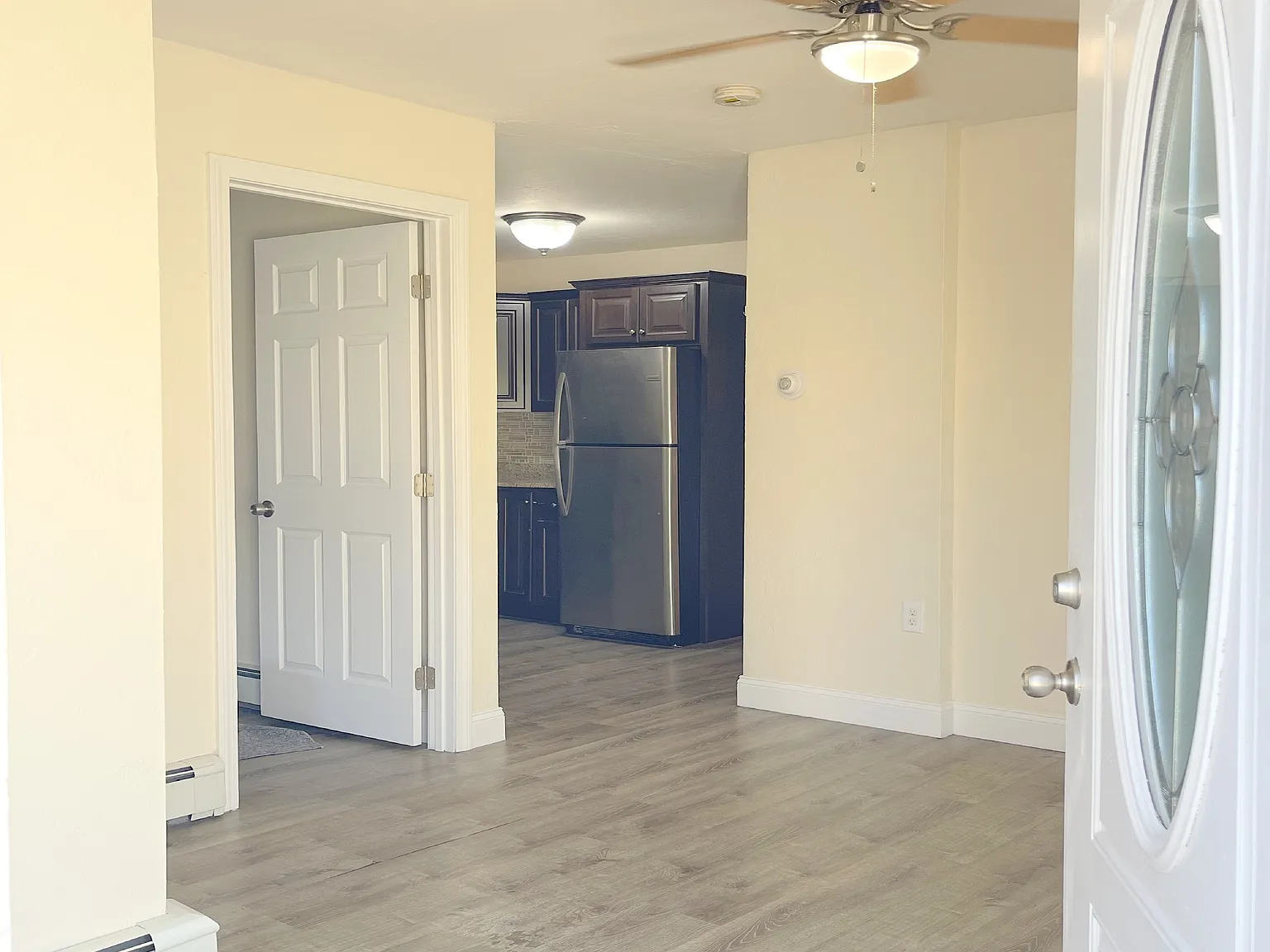 2 bed, 1000 sqft, $1,795 — Photo 2