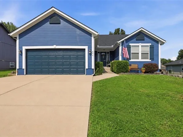 846 SW Country Hill Dr, Grain Valley, MO 64029