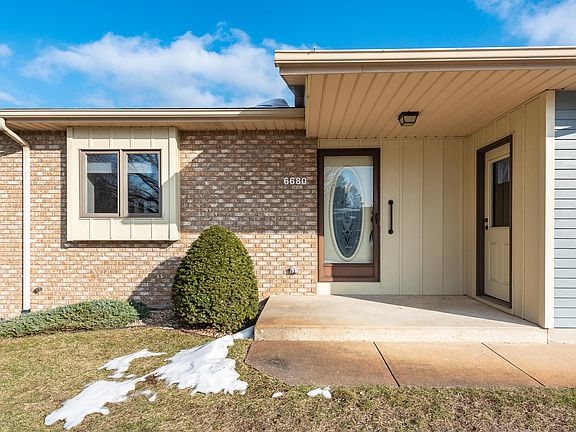 3rd image of 6680 Leisure Creek Dr SE