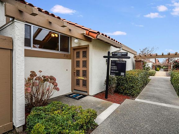 3rd image of 2939 McKinley Dr