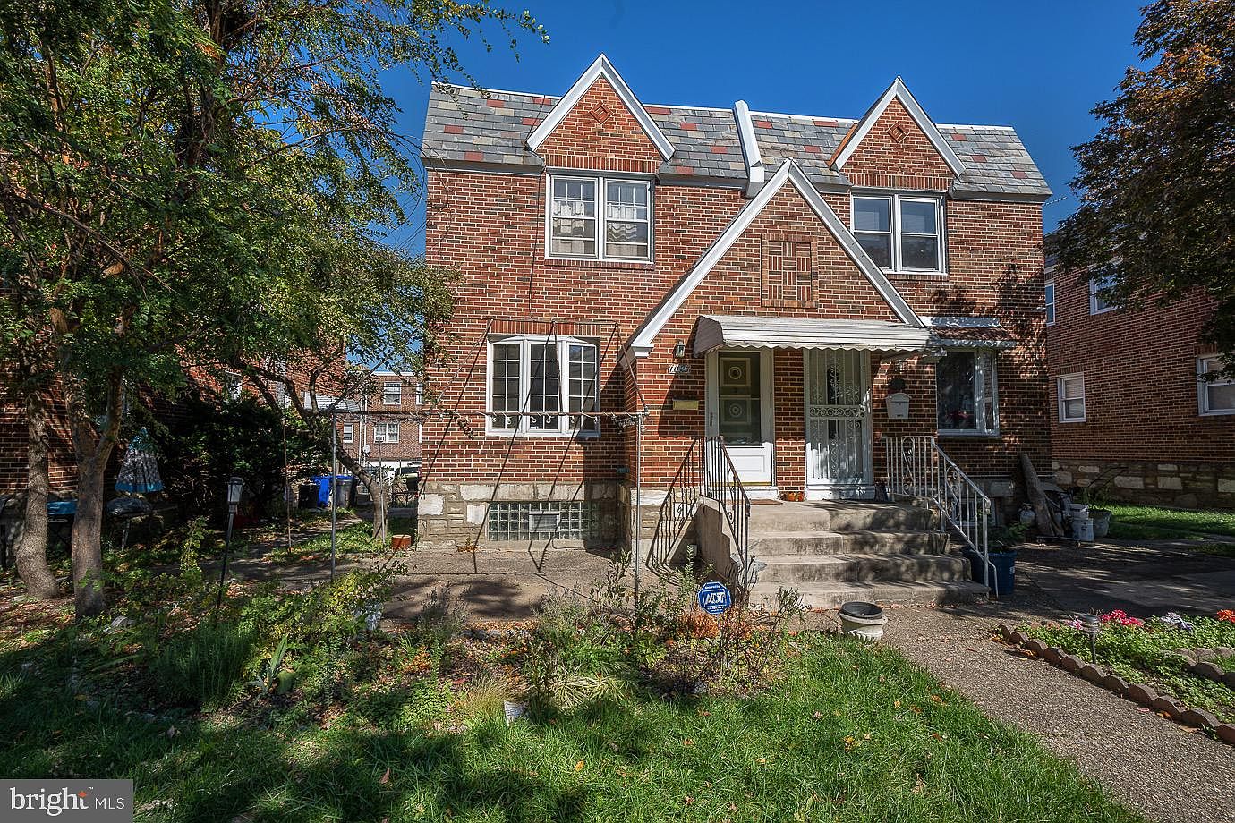 1027 Longshore Ave, Philadelphia, PA 19111 | Zillow