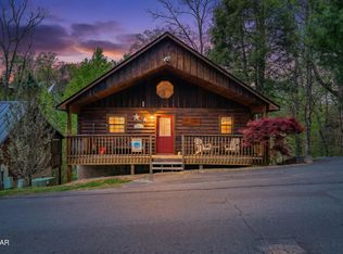 1523 Bears Den Way, Sevierville, TN 37862
