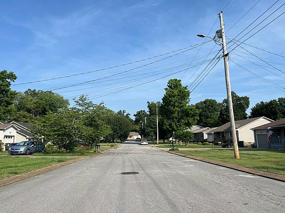 4th image of 8322 Hamilton Oaks Dr