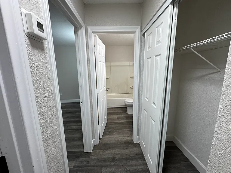 2829 Wheelwright Dr #B — Photo 13