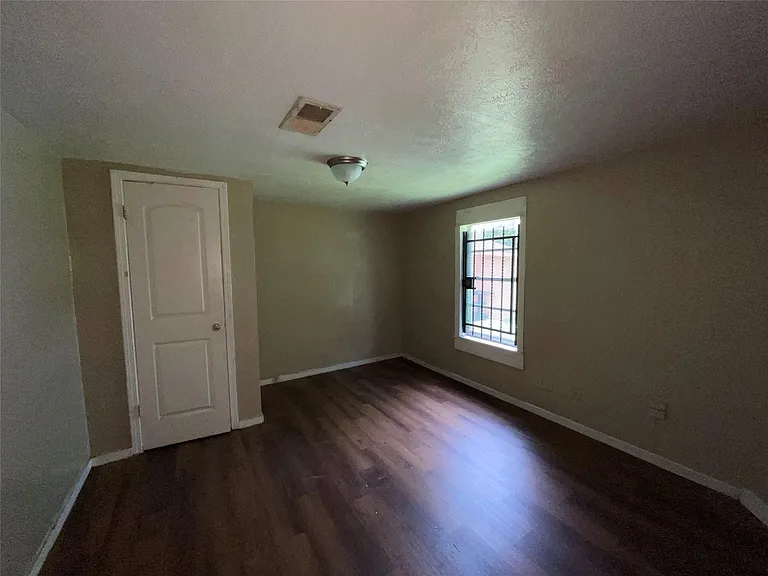 4827 Shreveport Blvd — Photo 6