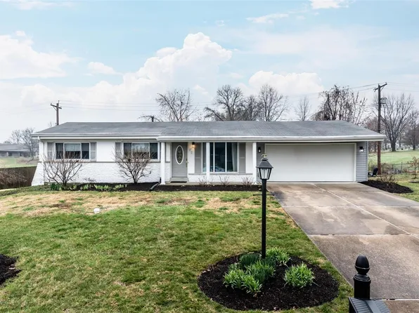12 Queensbrook Pl, Saint Louis, MO 63132