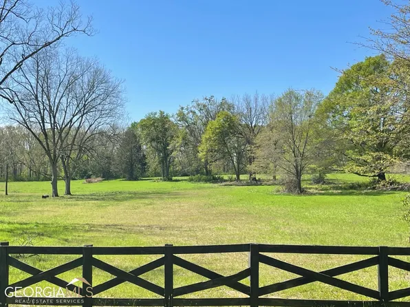 2400 E McIntosh Rd, Griffin, GA 30223