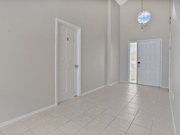 3rd image of 111 Blue Indigo Ct