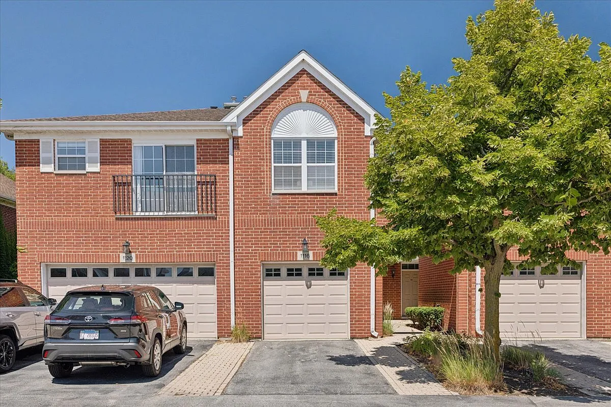 2 bed, $3,250 — Photo 1