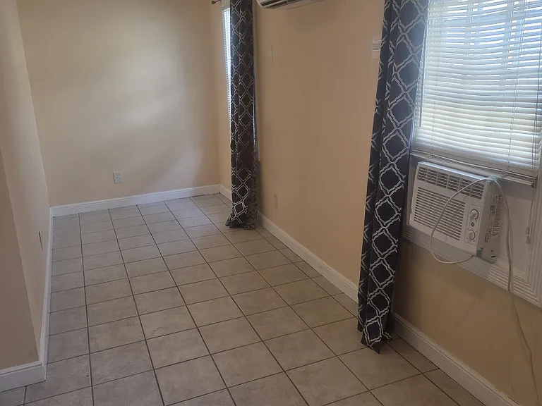 1209 William St #1 — Photo 6