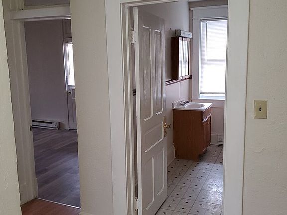 3rd image of 69 E Antietam St APT 3