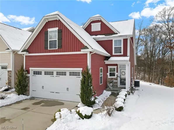 3257 Old Mill Dr, Cuyahoga Falls, OH 44223