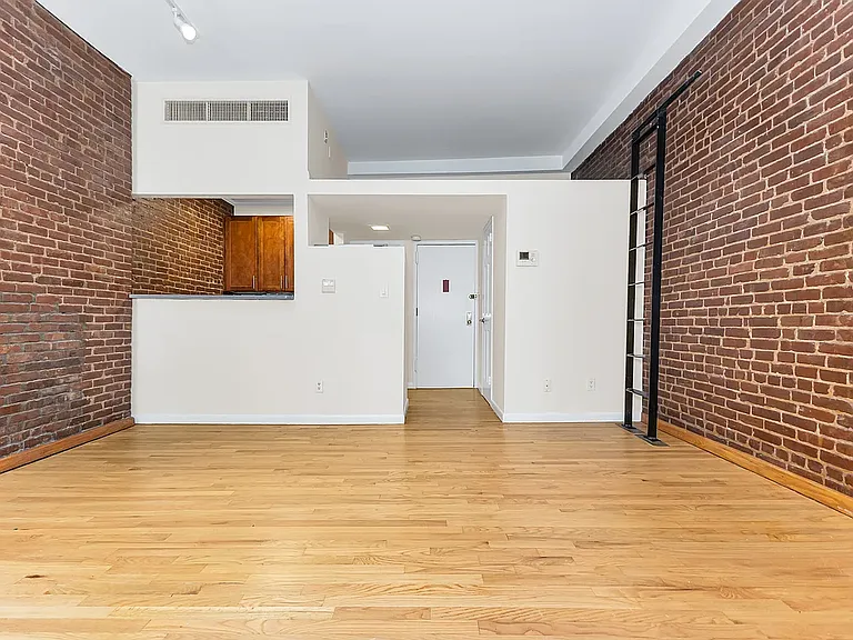23 W 94th St #C — Photo 2
