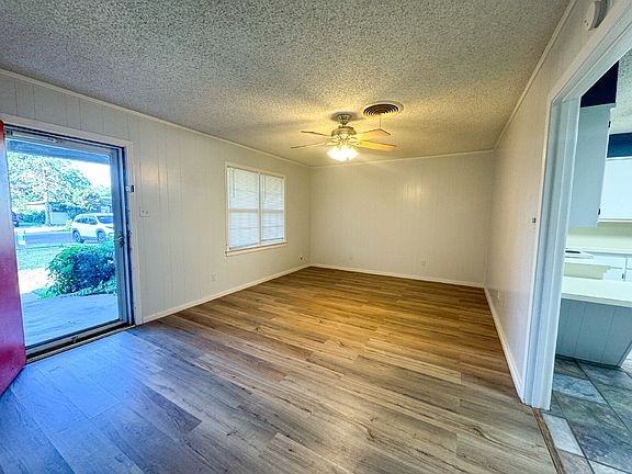3rd image of 3306 36th St