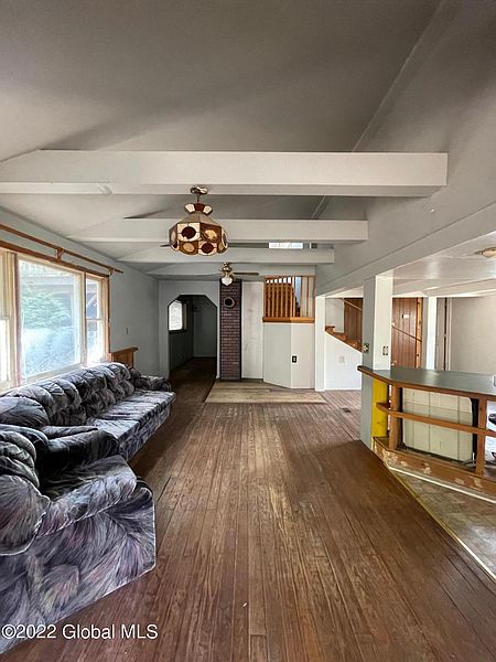 3rd image of 351 Harrisburg Rd Road
