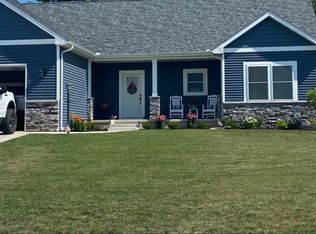 4500 E Magill Ct, Syracuse, IN 46567