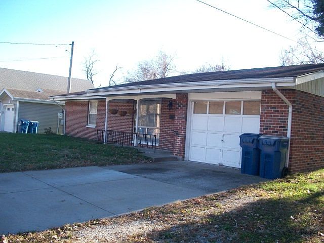 1st image of 1013 W McCarty St