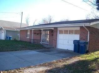 1013 W McCarty St, Jefferson City, MO 65109