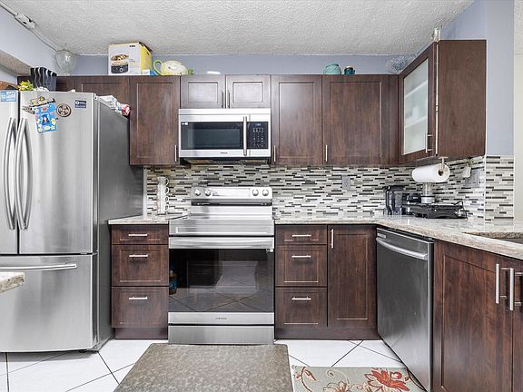 5th image of 7547 NW 79th Avenue #111