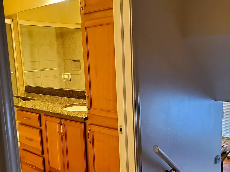 1043 Olson Ave — Photo 10