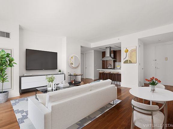 4th image of 39 E 29th St APT 4D