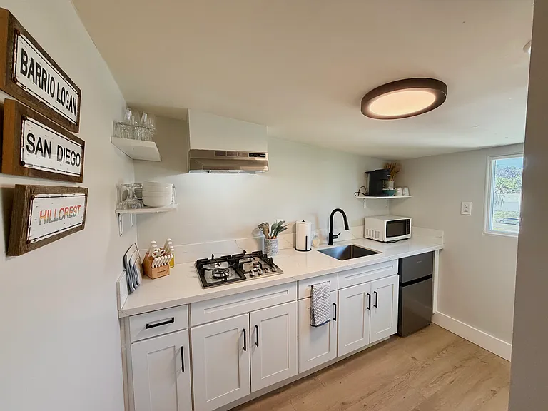 2174 Logan Ave #B — Photo 14