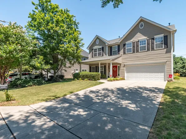5209 Heather Ridge Ln, Raleigh, NC 27610