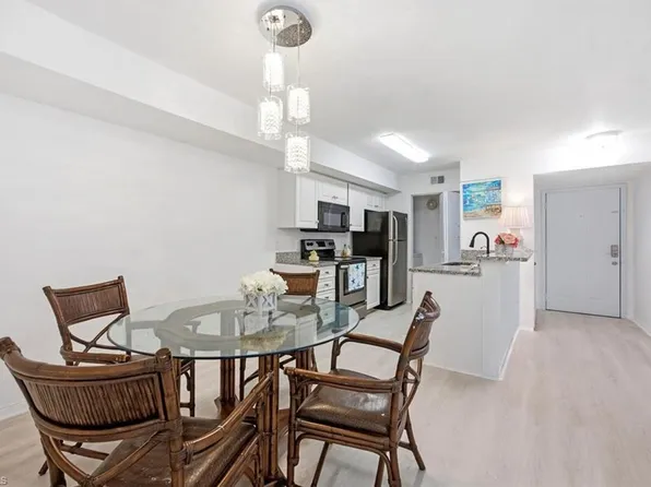 2106 Arbour Walk CIR #2911, NAPLES, FL 34109