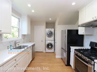 960 Bayview Ave, Oakland, CA 94610