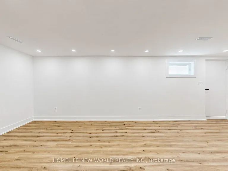 29 Charnwood Pl #BASEMENT — Photo 4