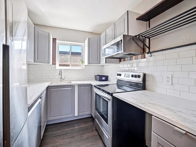 383 Main St #3 — Photo 3
