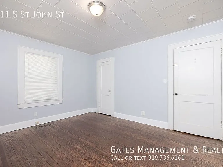 411 S Saint John St — Photo 16