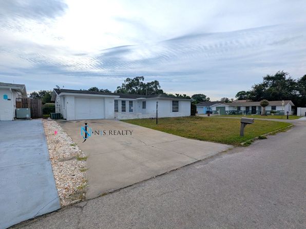 11110 White Oak Ln